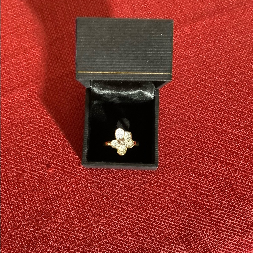 Gold Floral Cluster Ring - Women's Jewelry